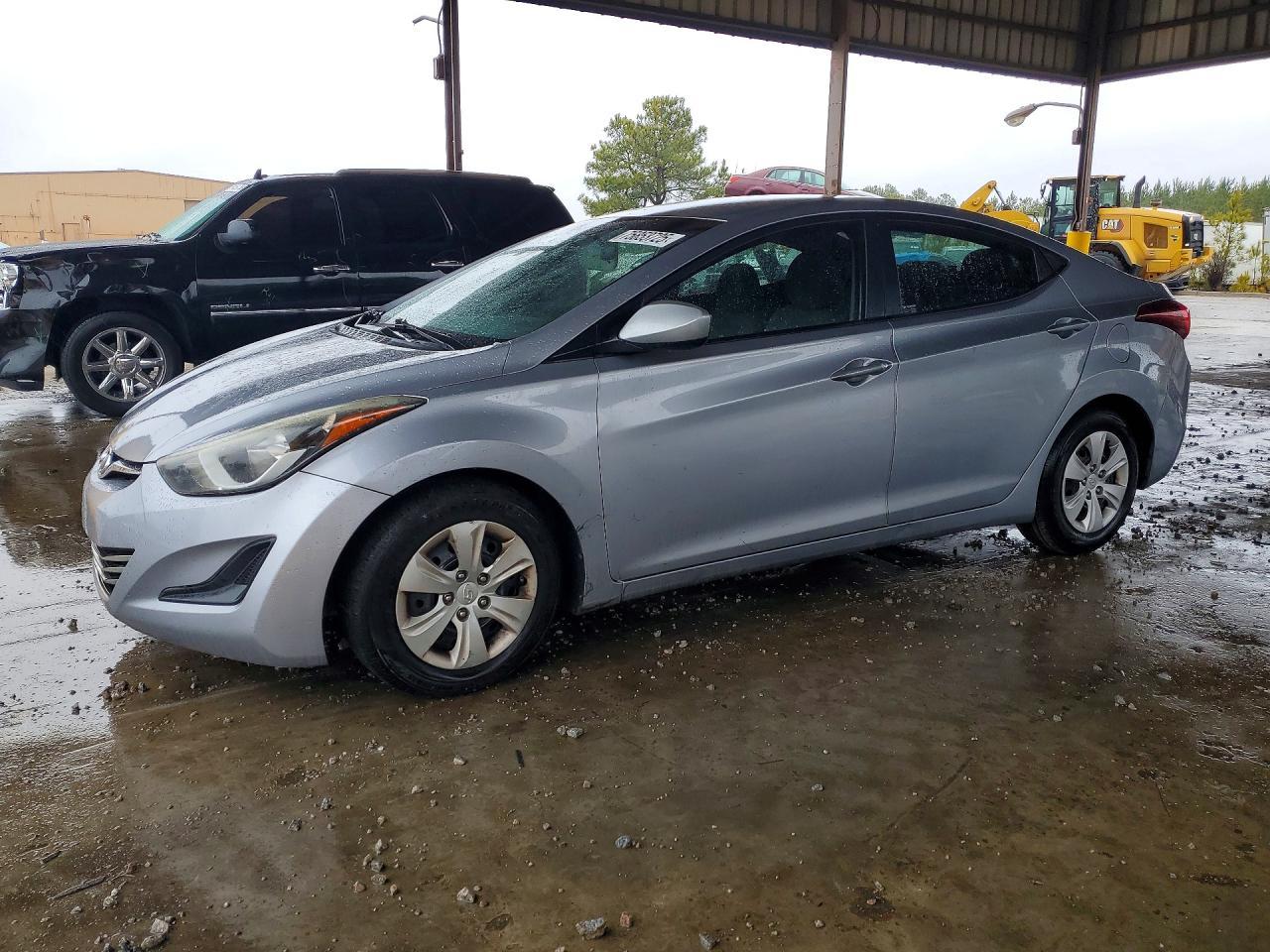 2016 HYUNDAI ELANTRA