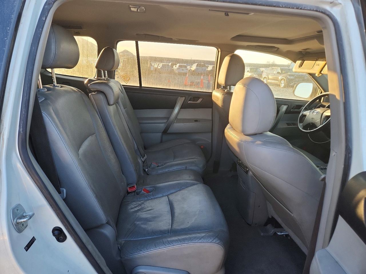 2008 TOYOTA HIGHLANDER