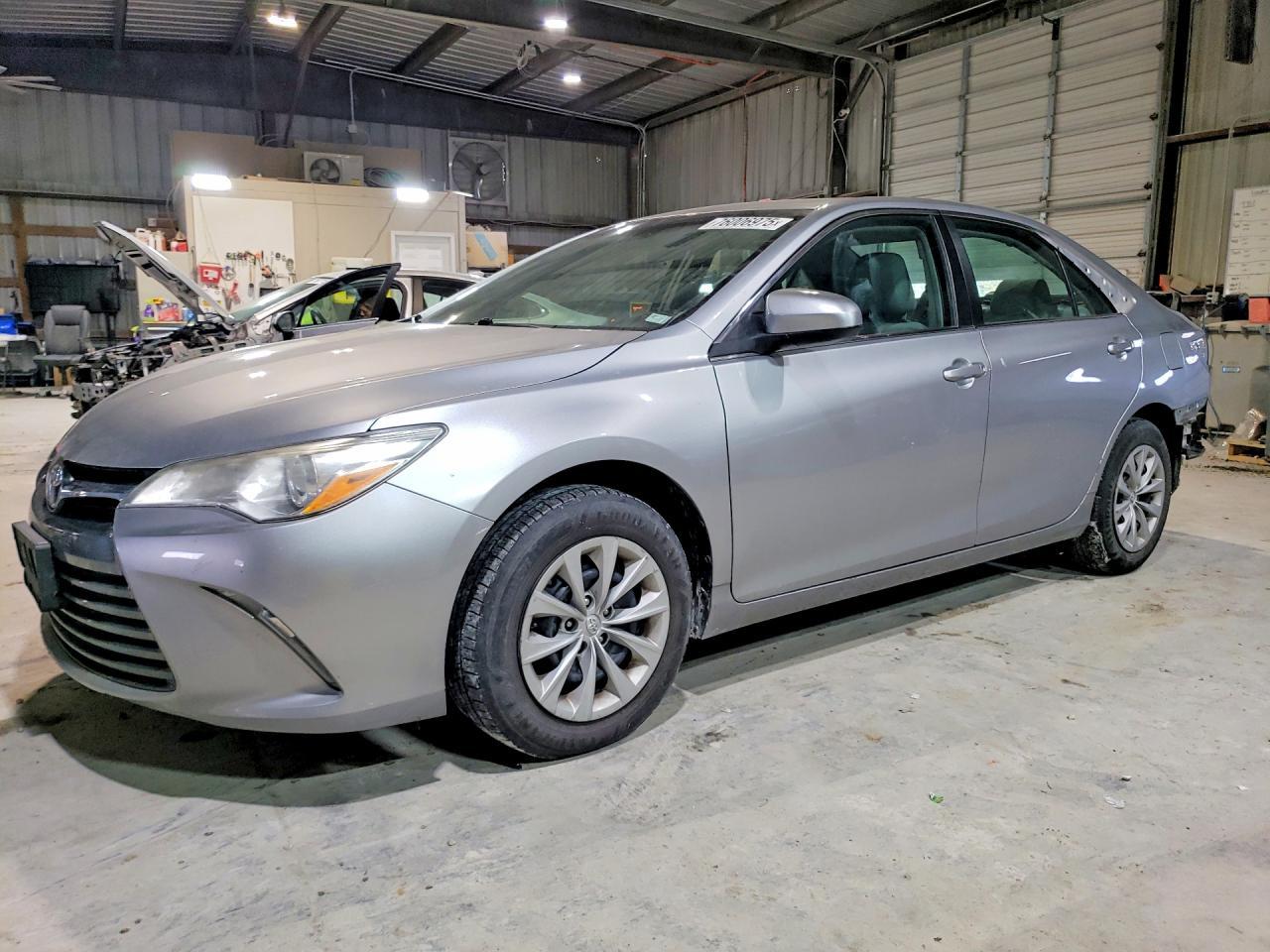 2015 TOYOTA CAMRY
