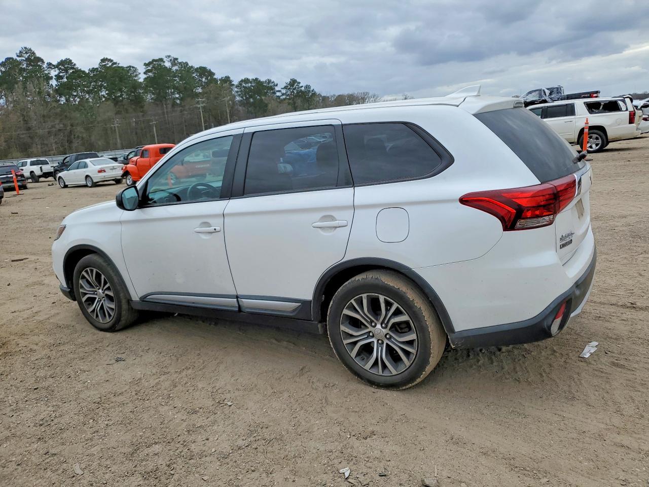 2017 MITSUBISHI outlander