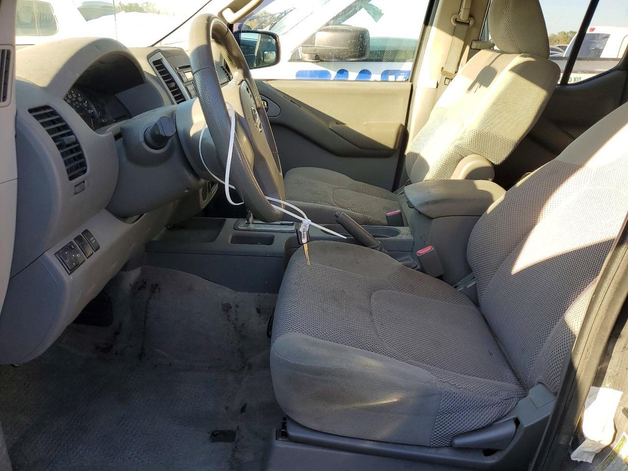 2012 NISSAN Frontier