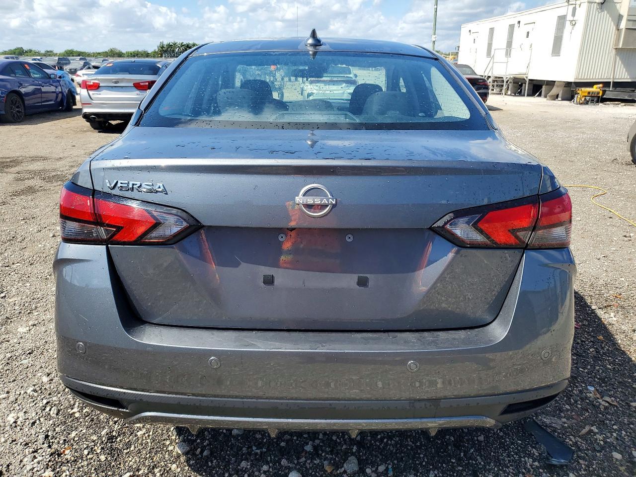 2025 NISSAN VERSA
