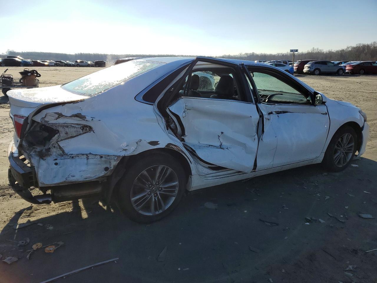 2017 TOYOTA CAMRY