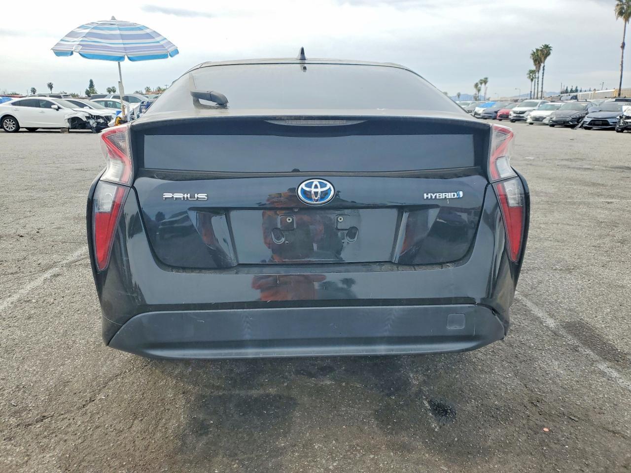 2017 TOYOTA PRIUS