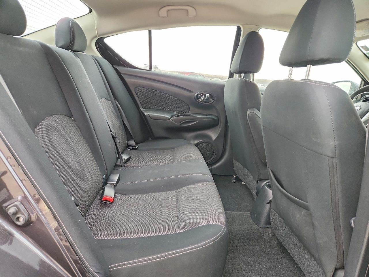 2015 NISSAN VERSA