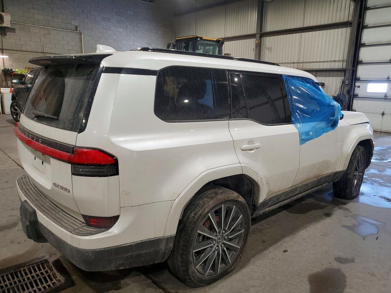 2024 LEXUS GX 550