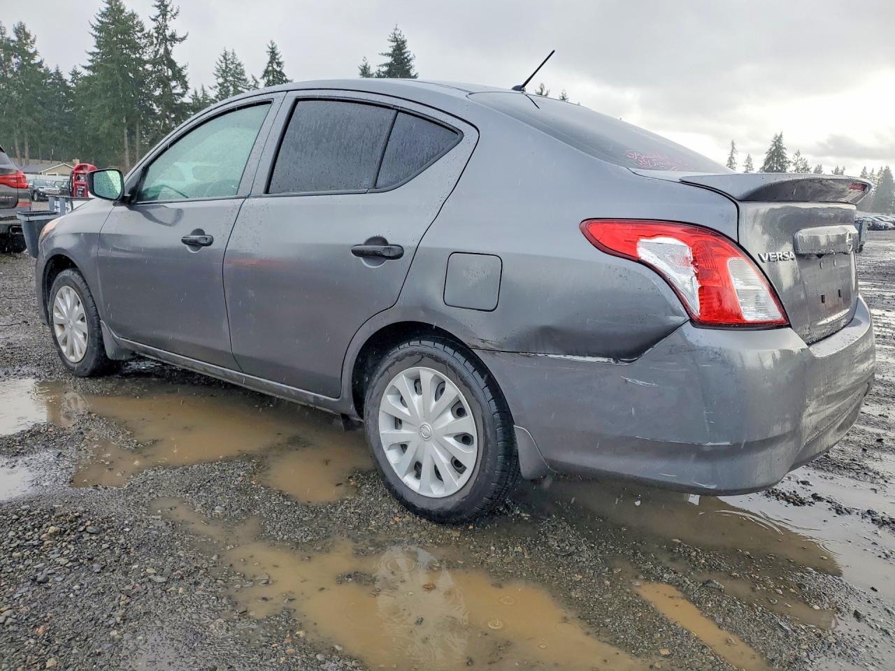 2019 NISSAN VERSA