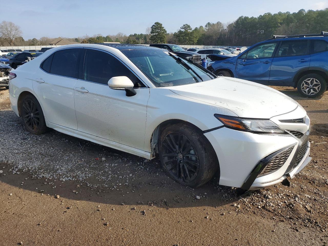 2022 TOYOTA CAMRY