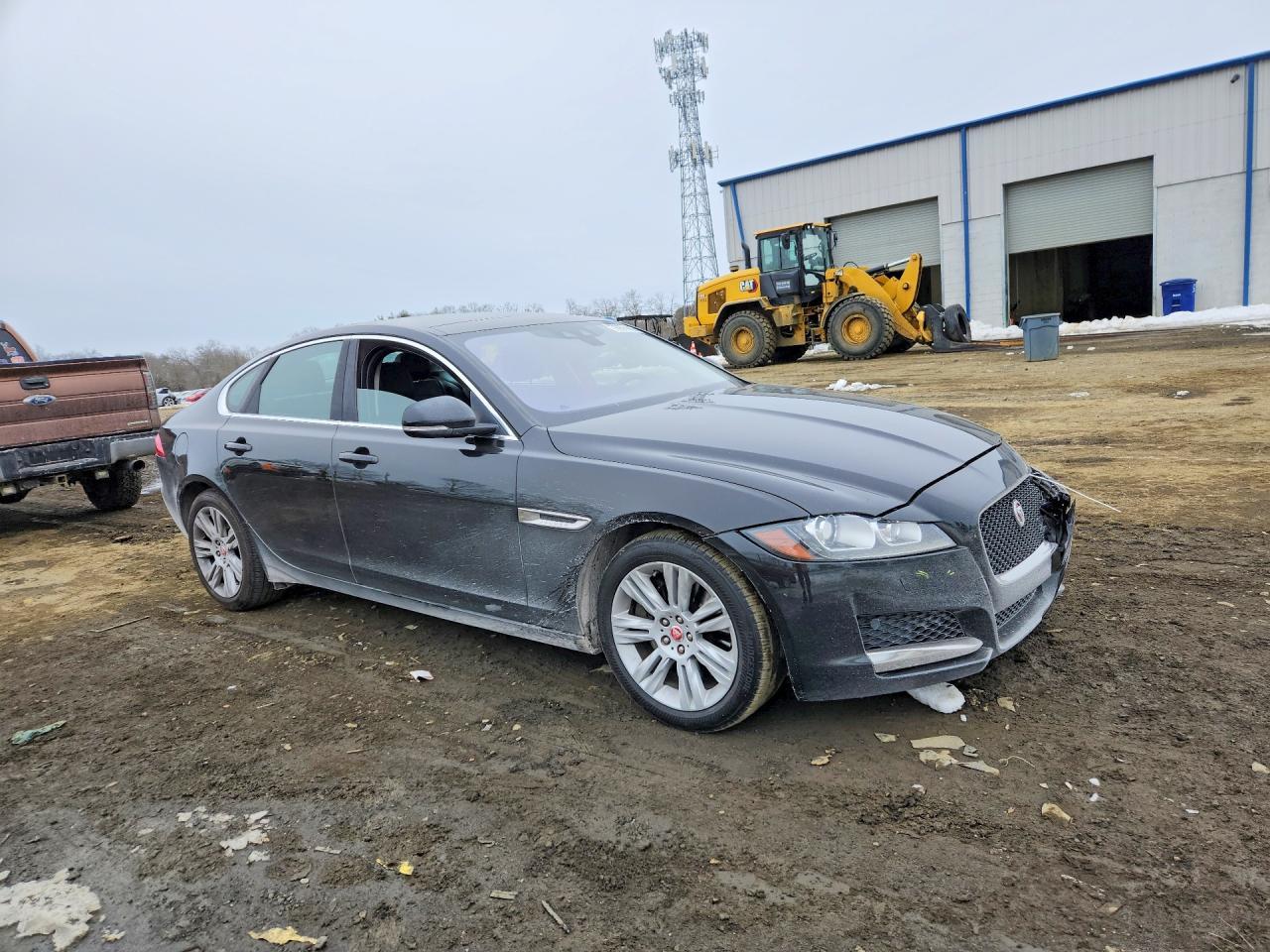 2017 JAGUAR XF