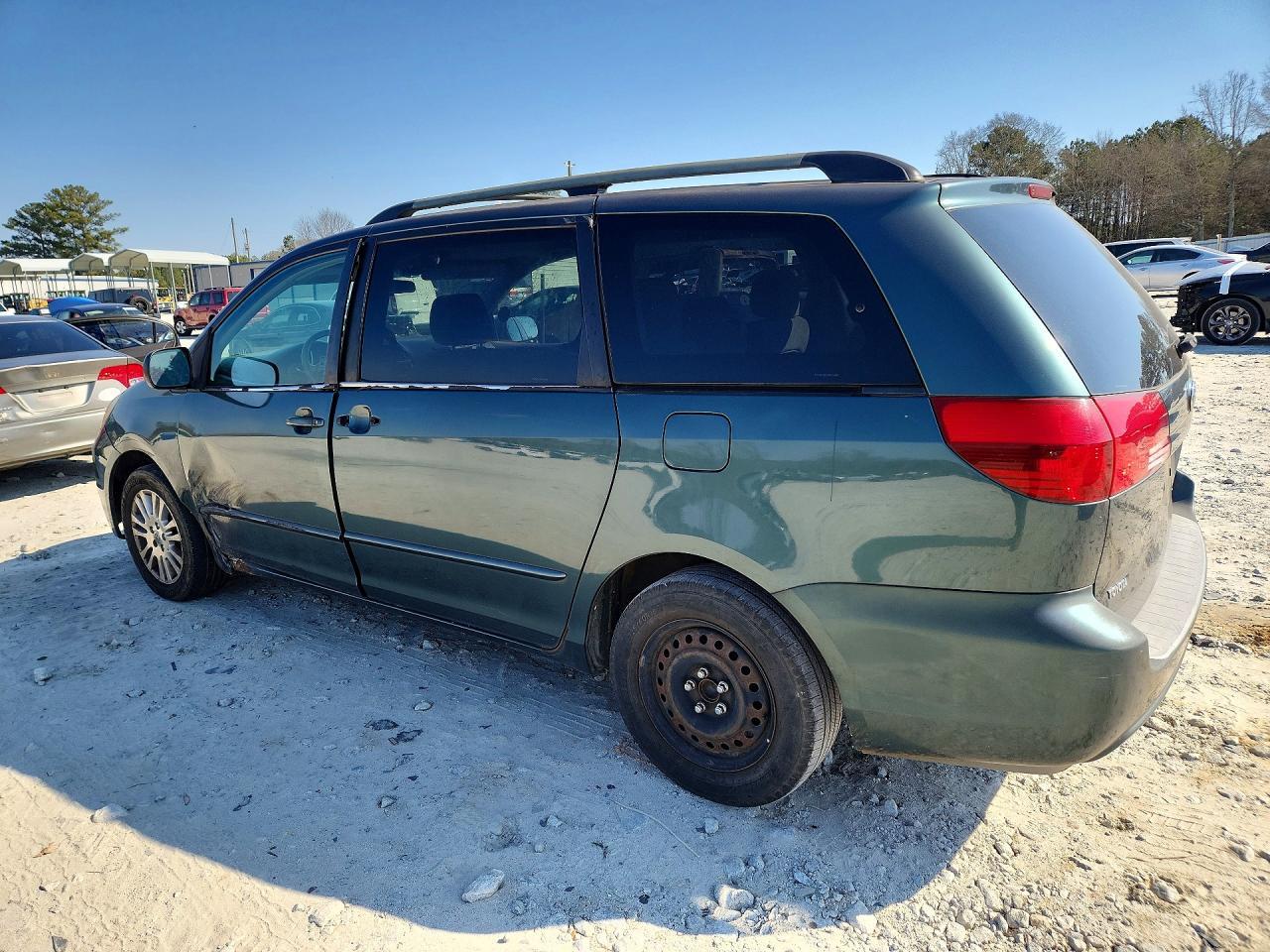 2005 TOYOTA SIENNA