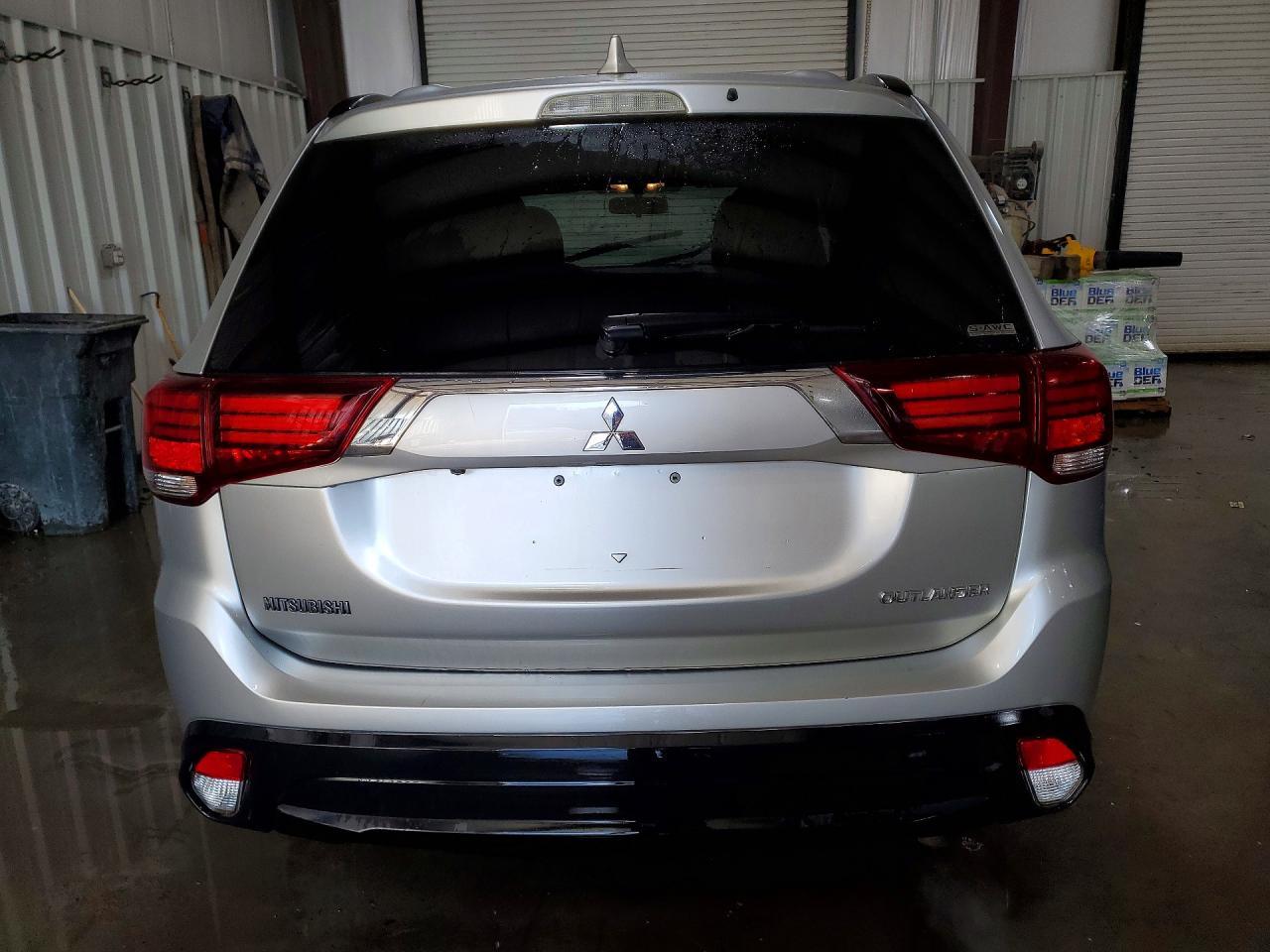 2018 MITSUBISHI outlander