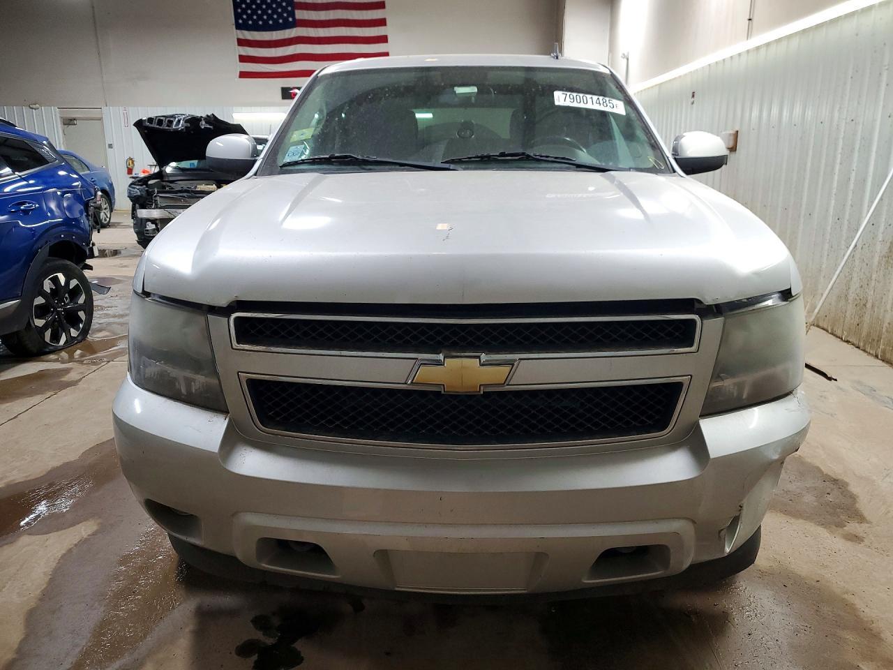 2011 CHEVROLET Tahoe