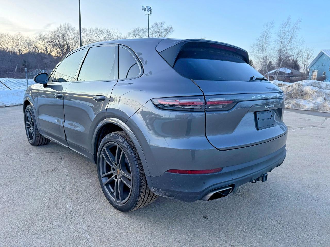 2021 PORSCHE CAYENNE