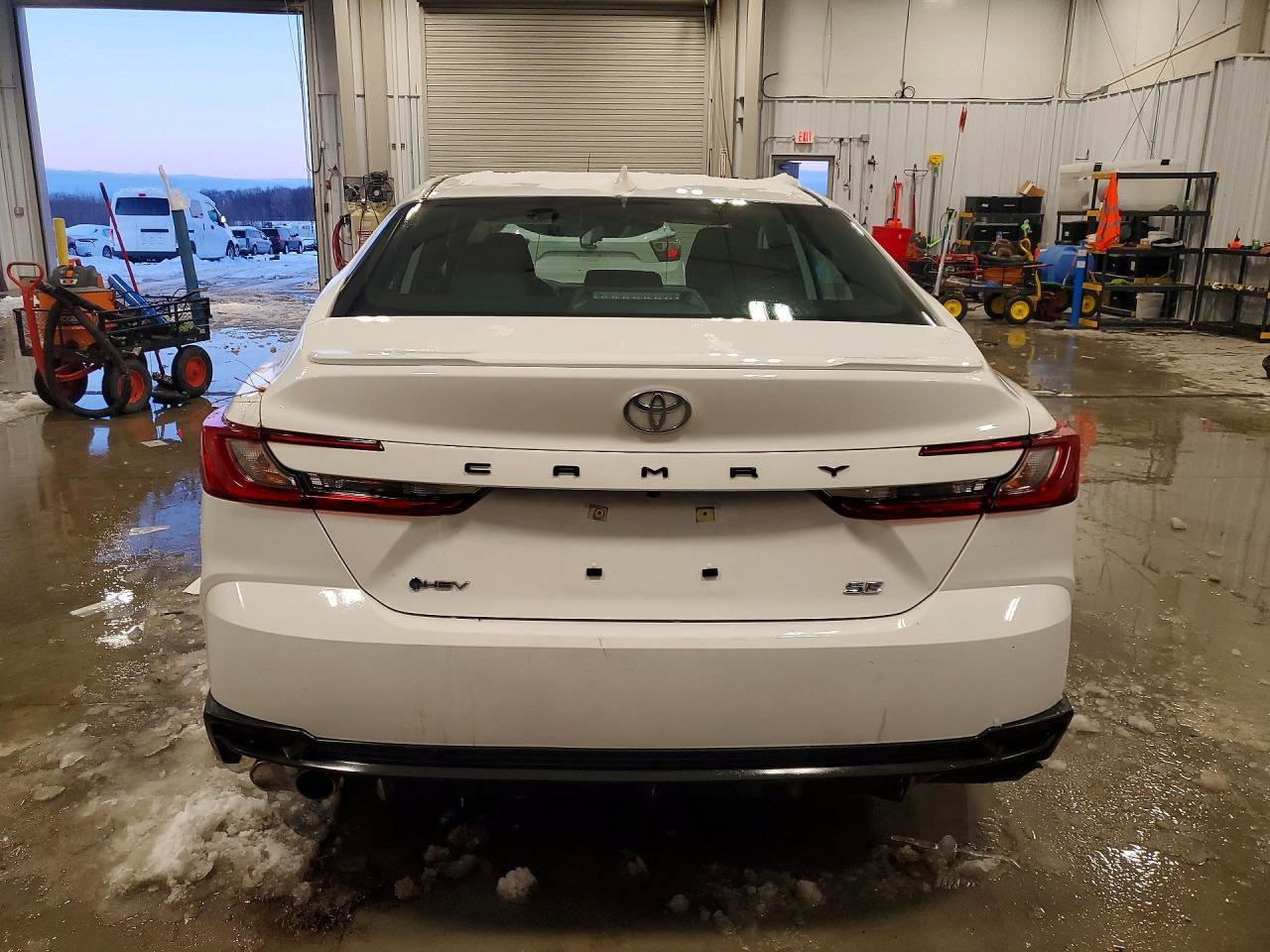 2025 TOYOTA CAMRY