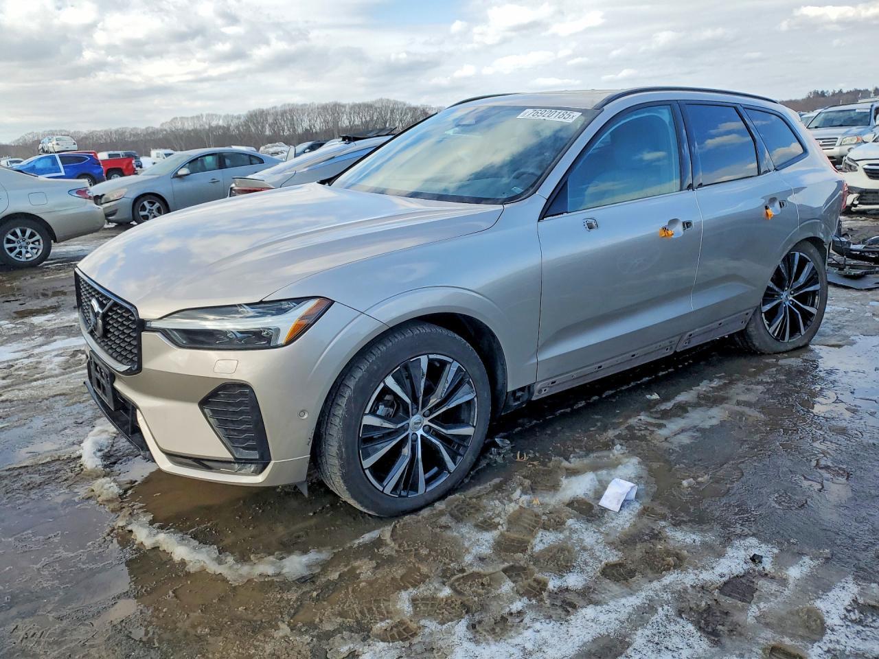 2024 VOLVO XC60
