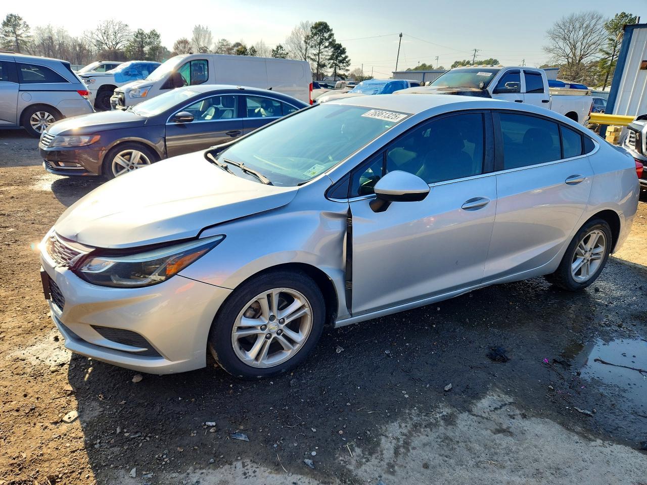 2017 CHEVROLET CRUZE