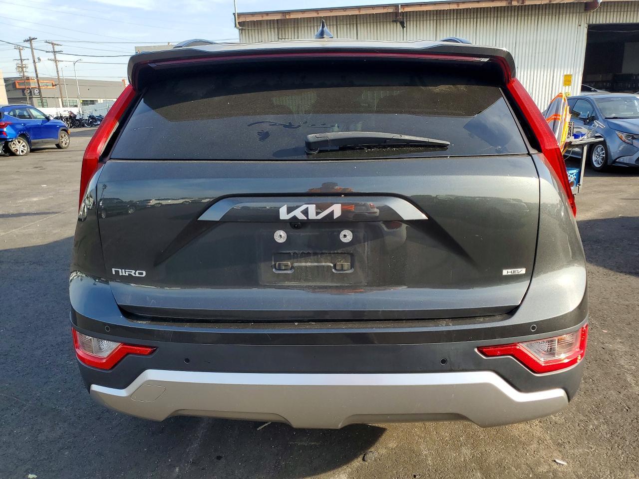 2023 KIA Niro