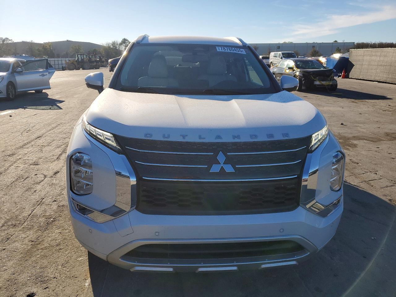 2024 MITSUBISHI outlander