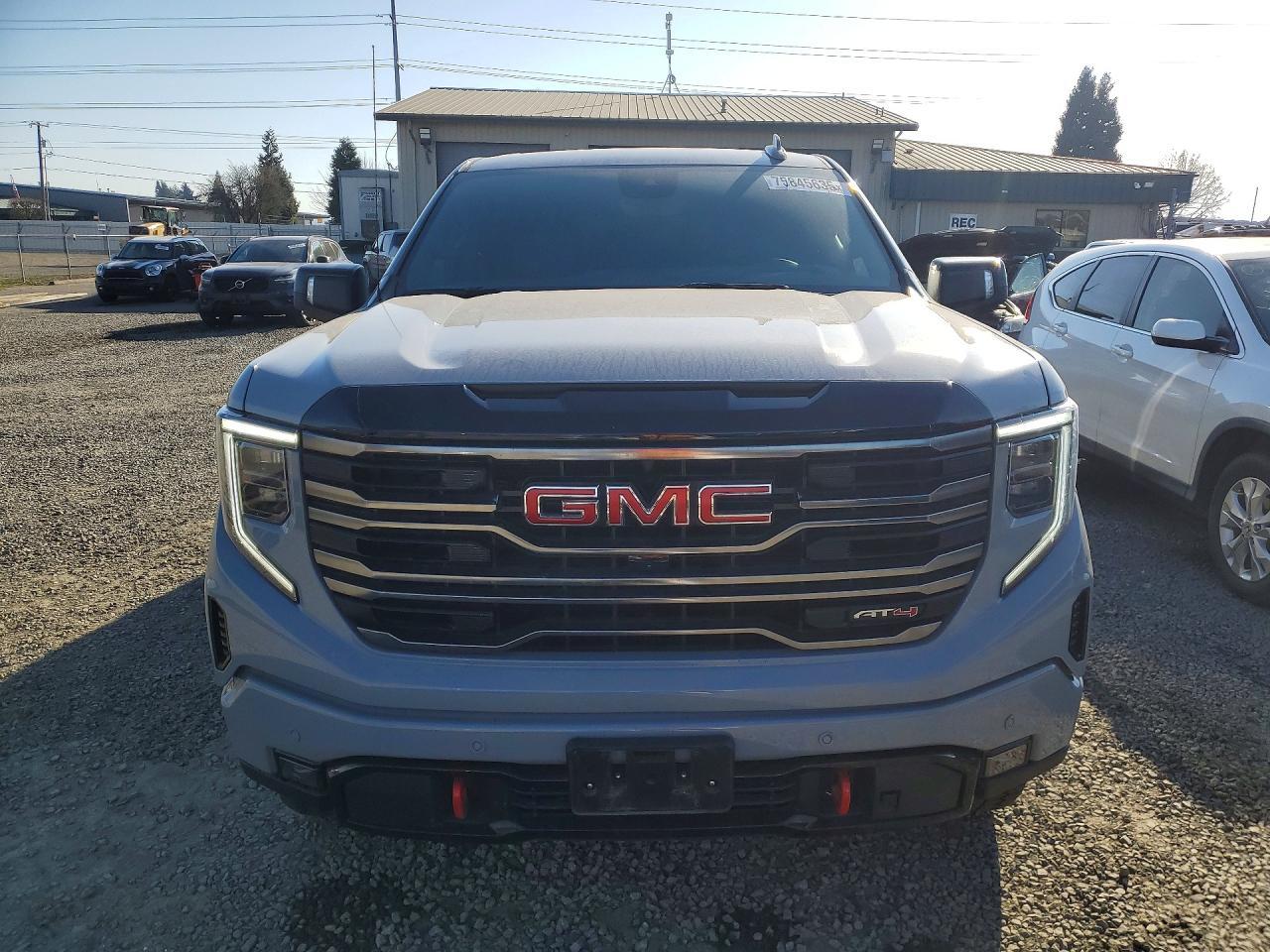 2025 GMC Sierra