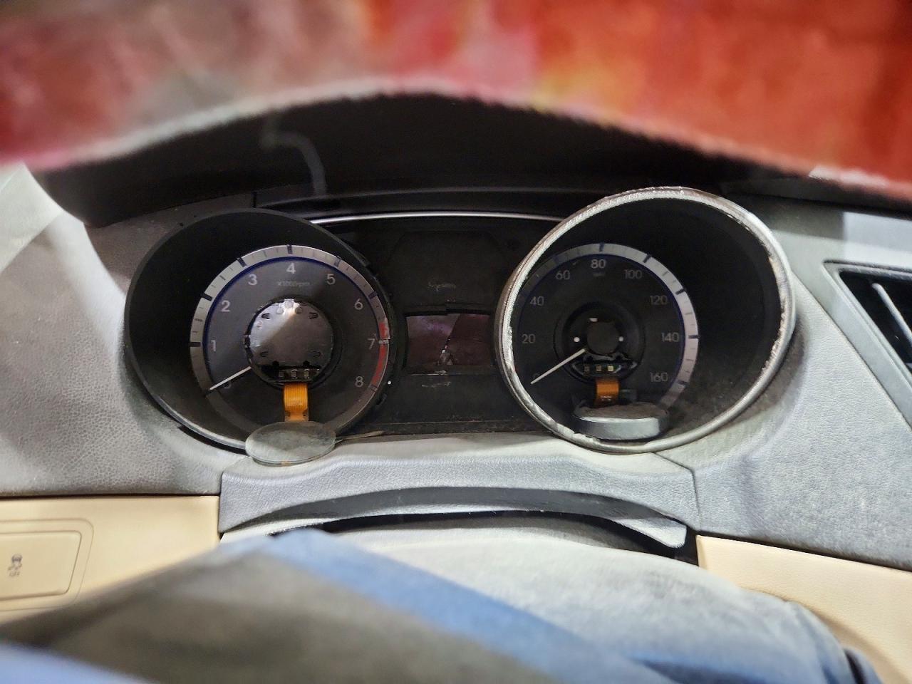 2011 HYUNDAI SONATA