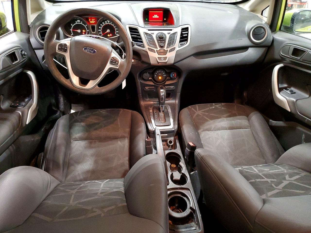 2011 FORD Fiesta