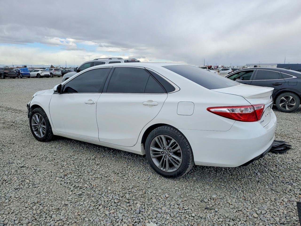 2015 TOYOTA CAMRY