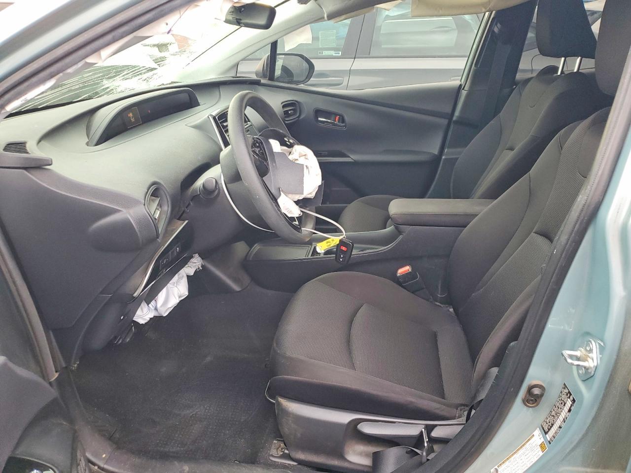 2019 TOYOTA PRIUS