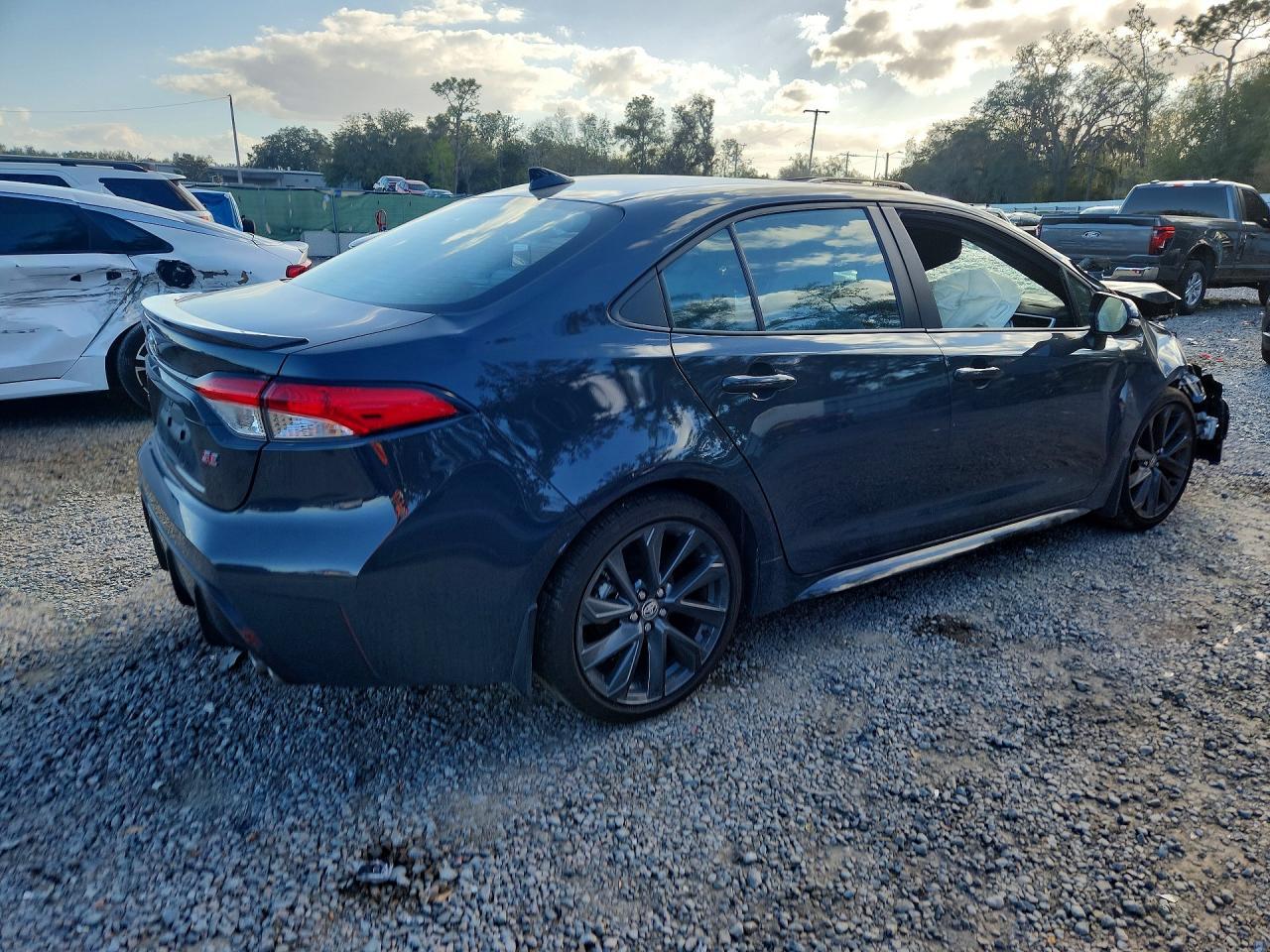 2025 TOYOTA COROLLA