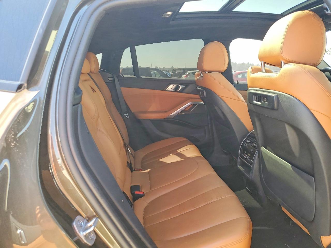 2022 BMW X6