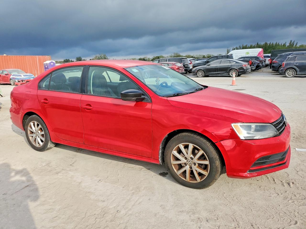2015 VOLKSWAGEN JETTA
