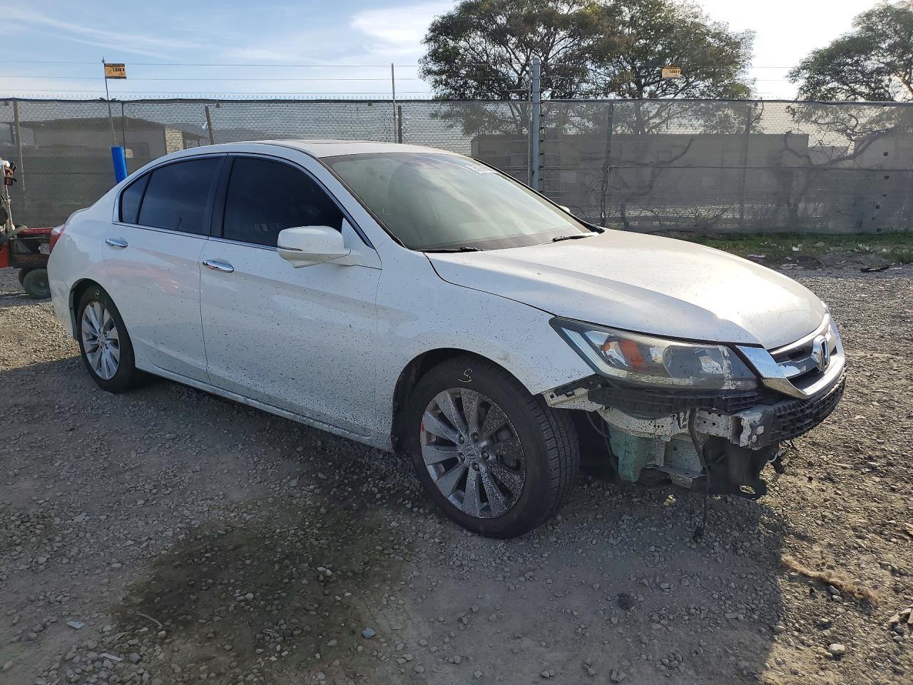 2015 HONDA ACCORD