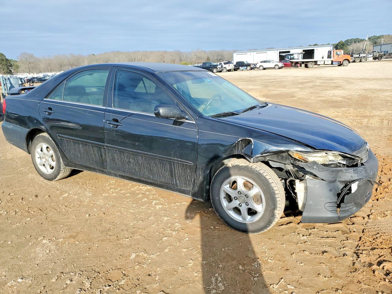 2004 TOYOTA CAMRY