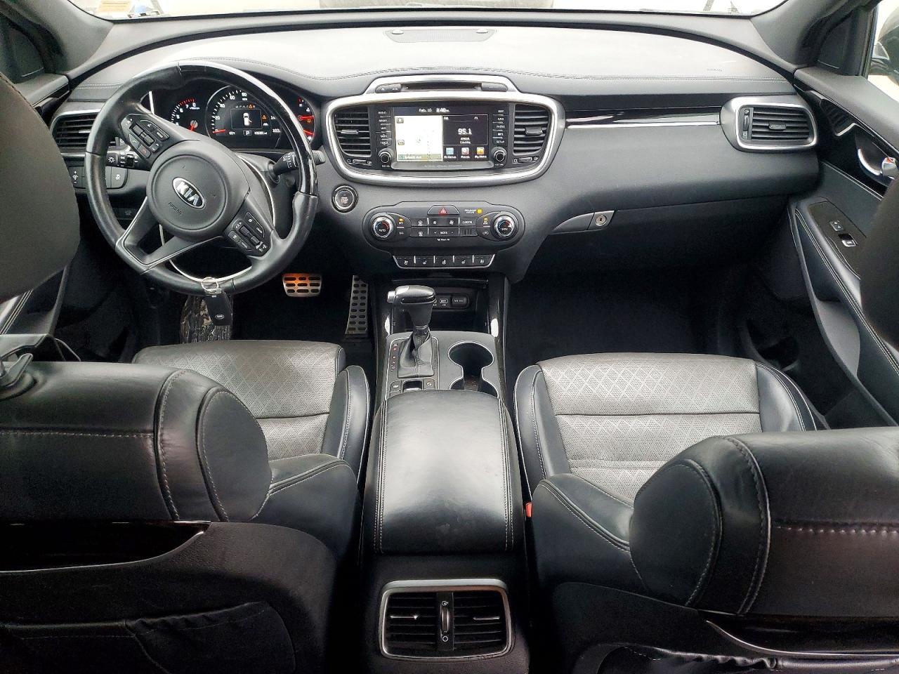 2018 KIA SORENTO