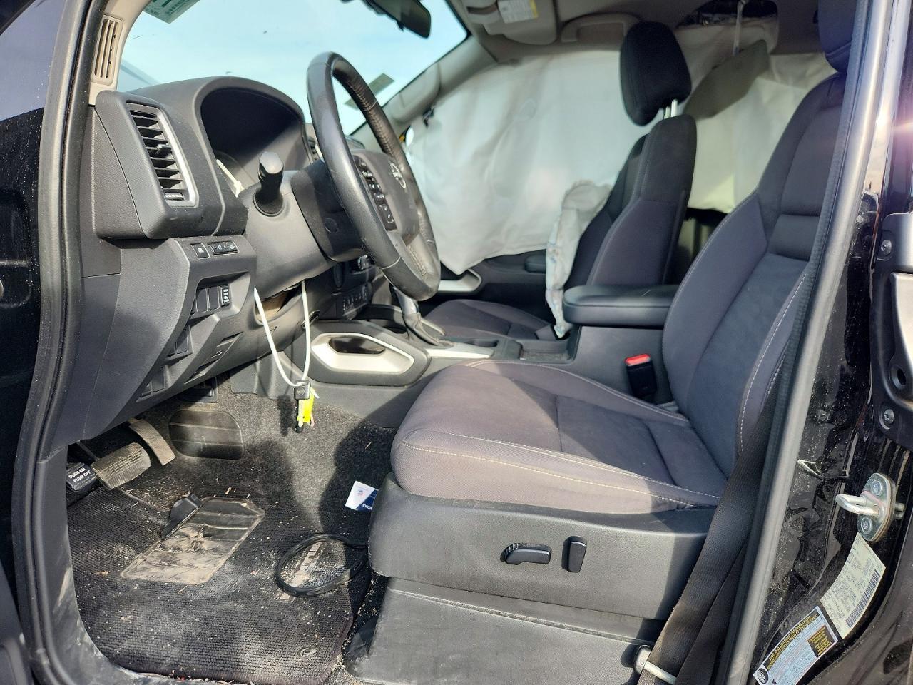 2023 NISSAN Frontier