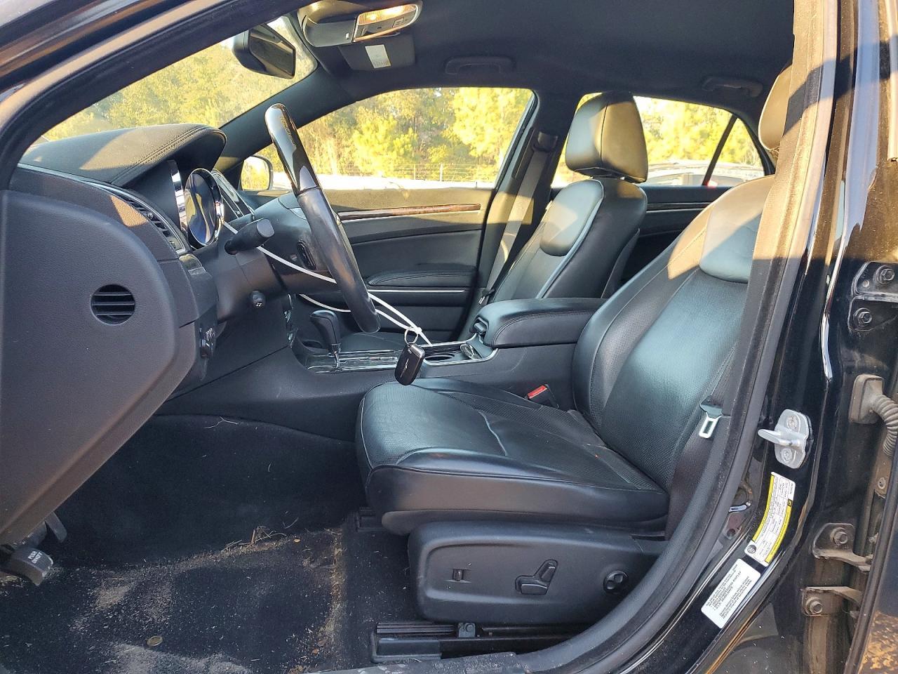 2013 CHRYSLER 300