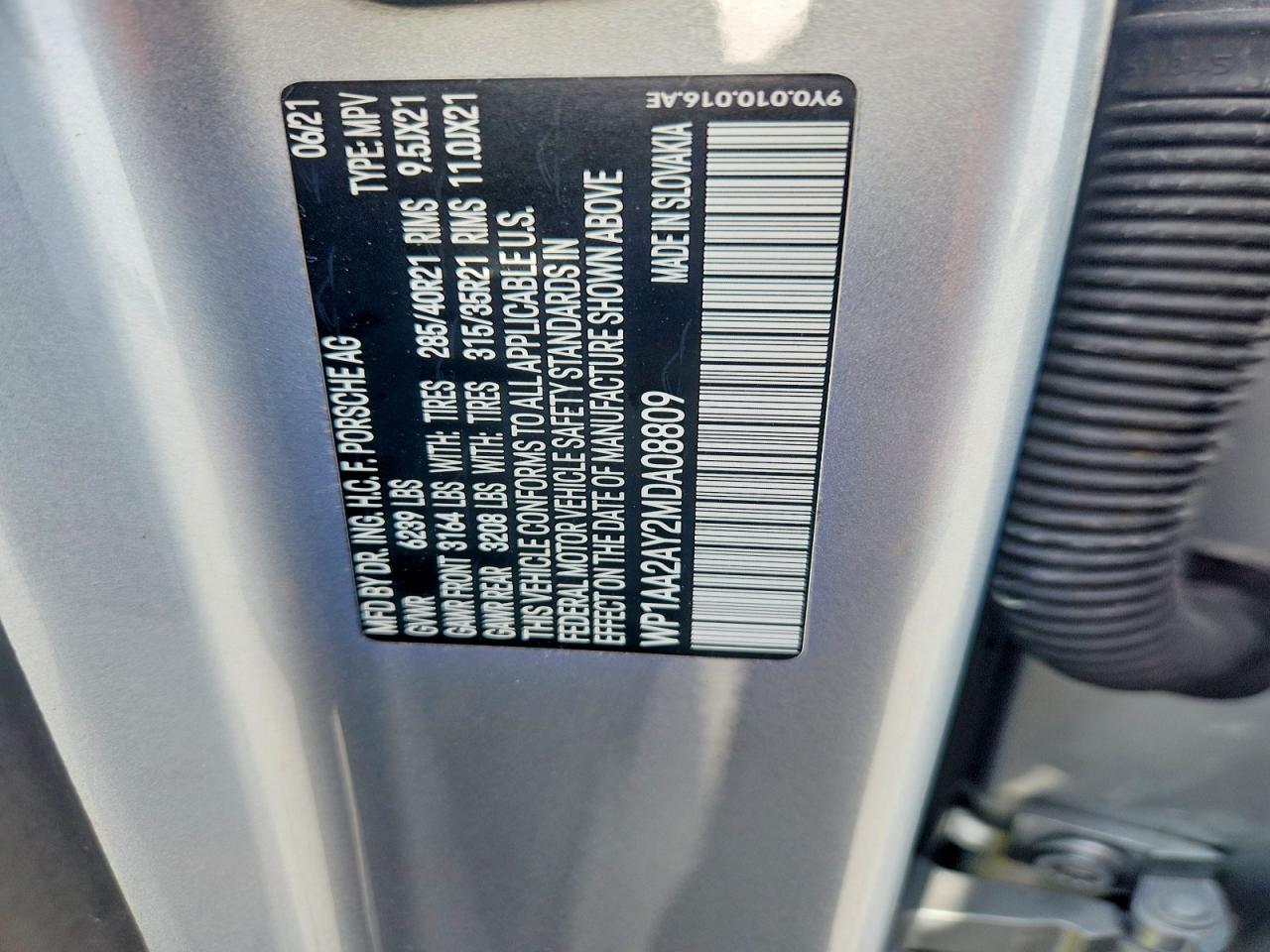 2021 PORSCHE CAYENNE