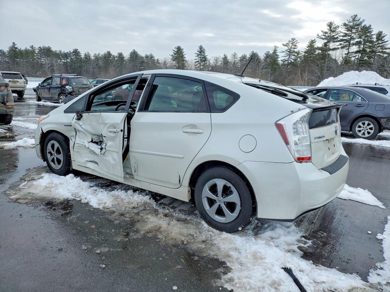2014 TOYOTA PRIUS