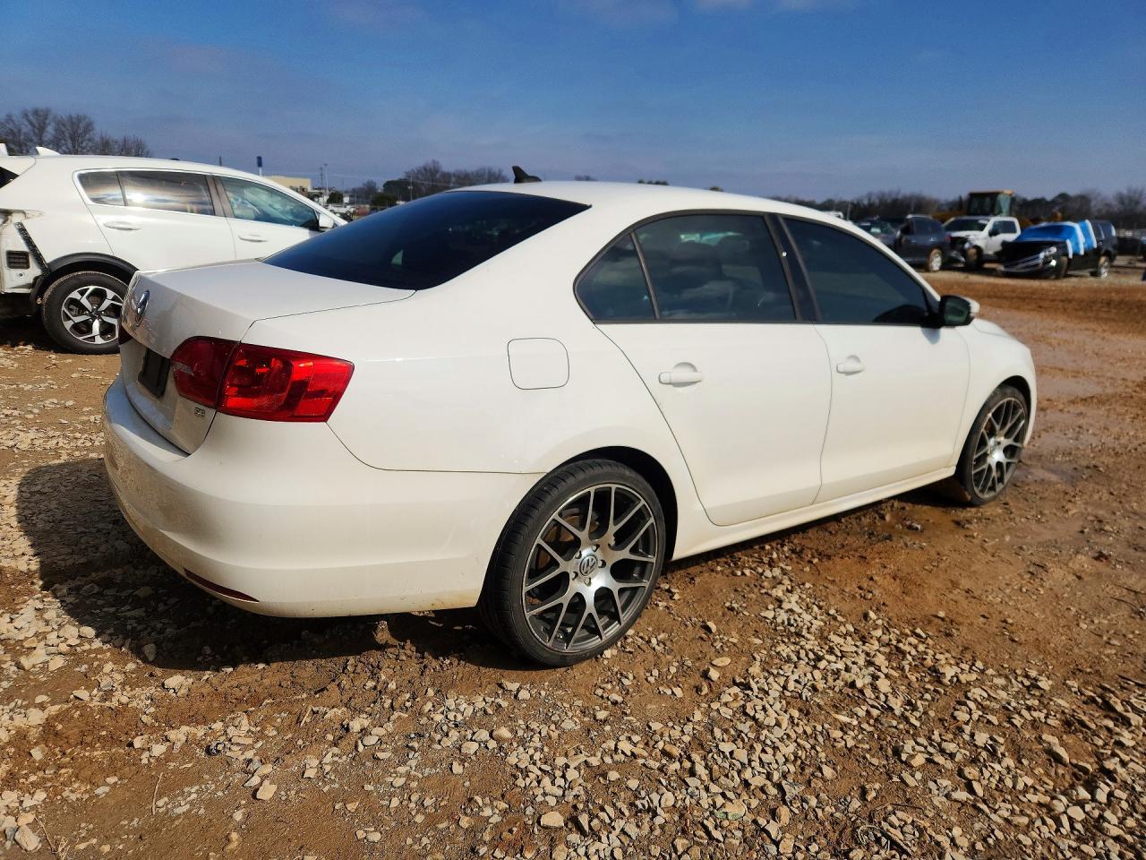 2014 VOLKSWAGEN JETTA