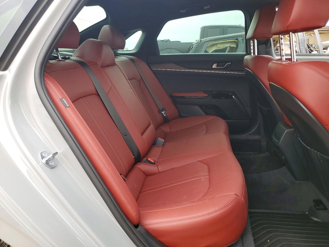 2025 KIA K5