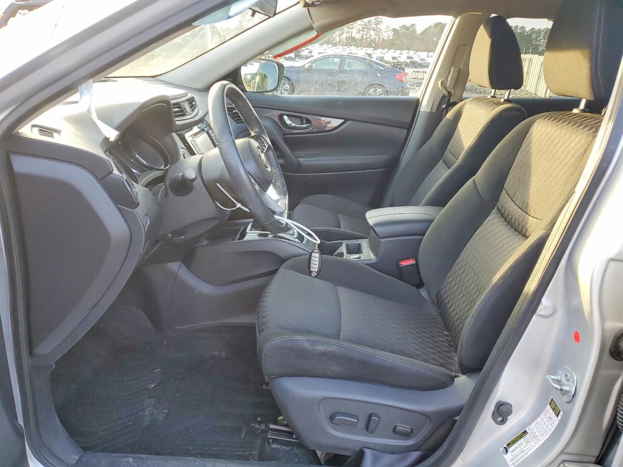 2017 NISSAN ROGUE