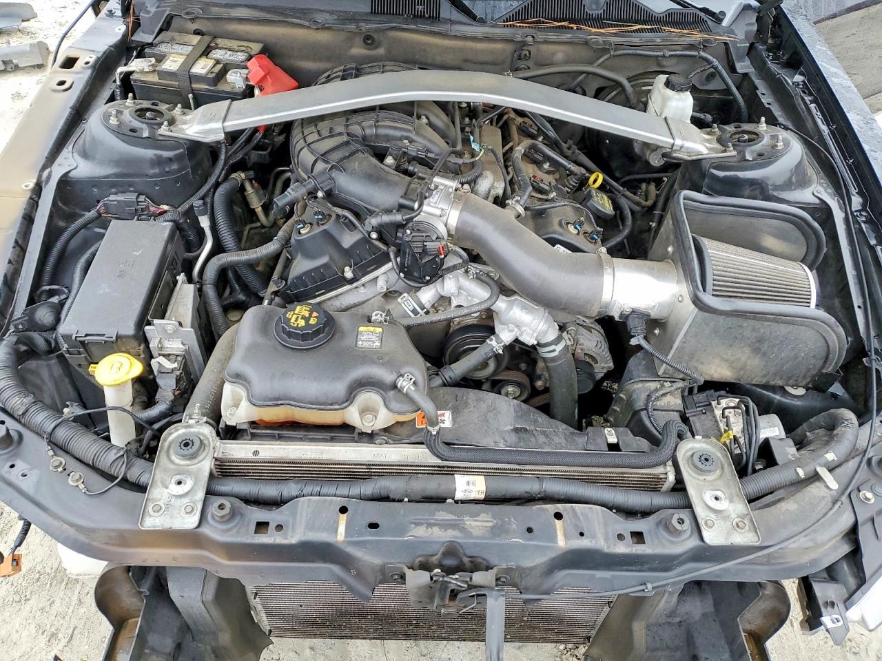 2011 FORD MUSTANG