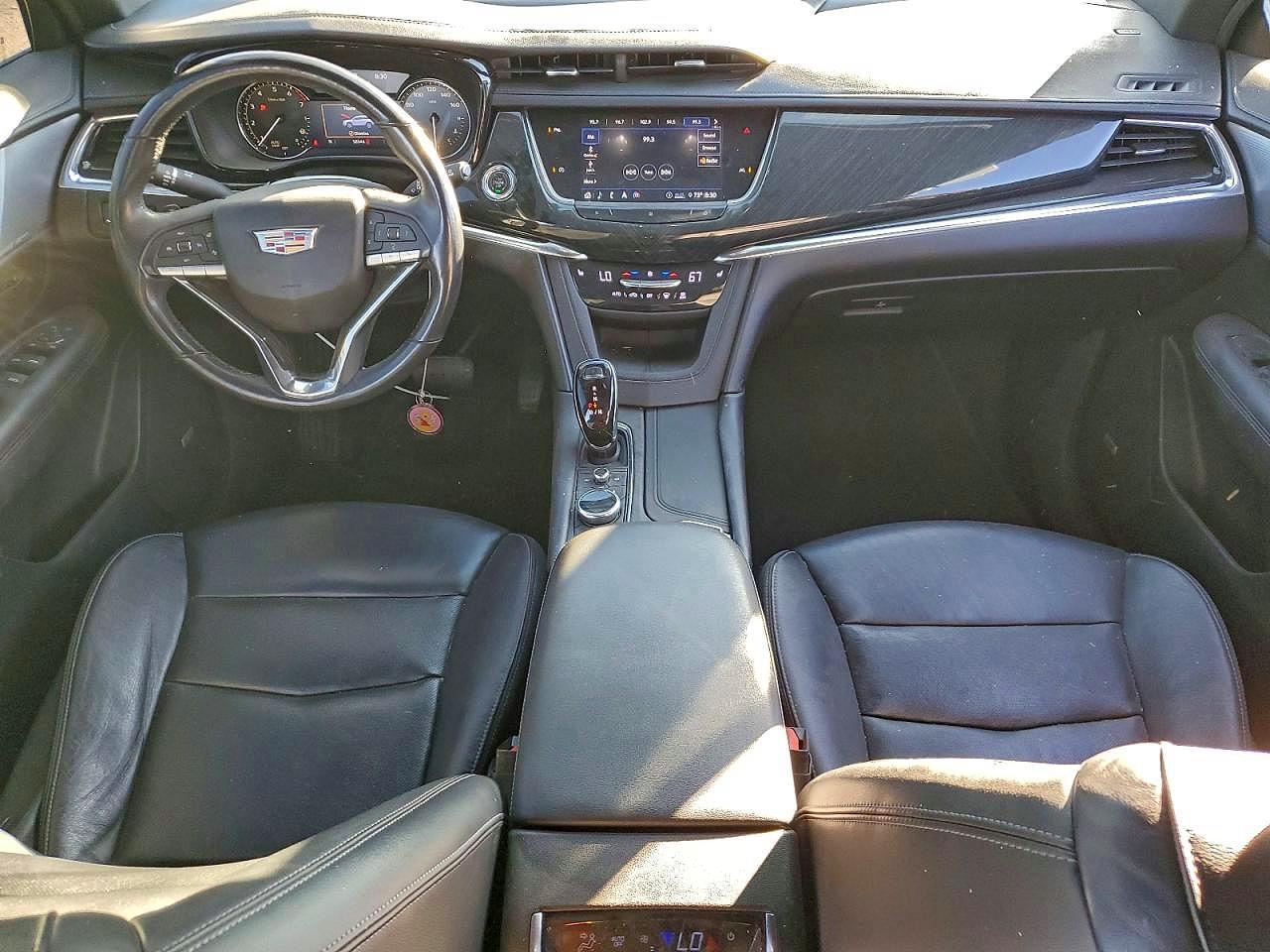 2020 CADILLAC XT6