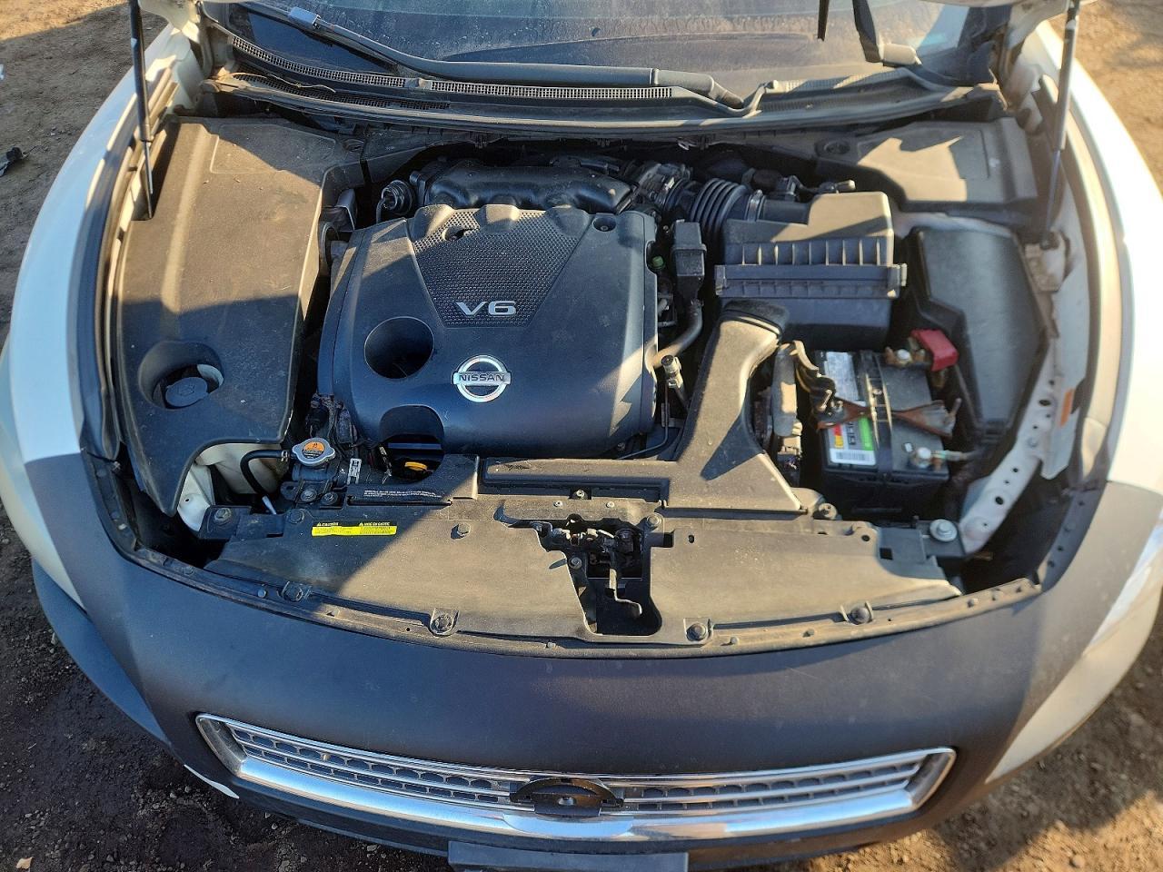 2010 NISSAN Maxima