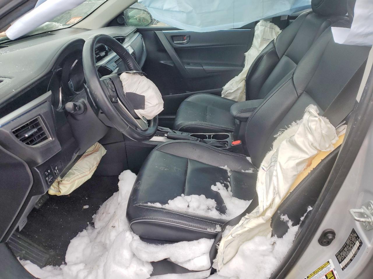 2016 TOYOTA COROLLA
