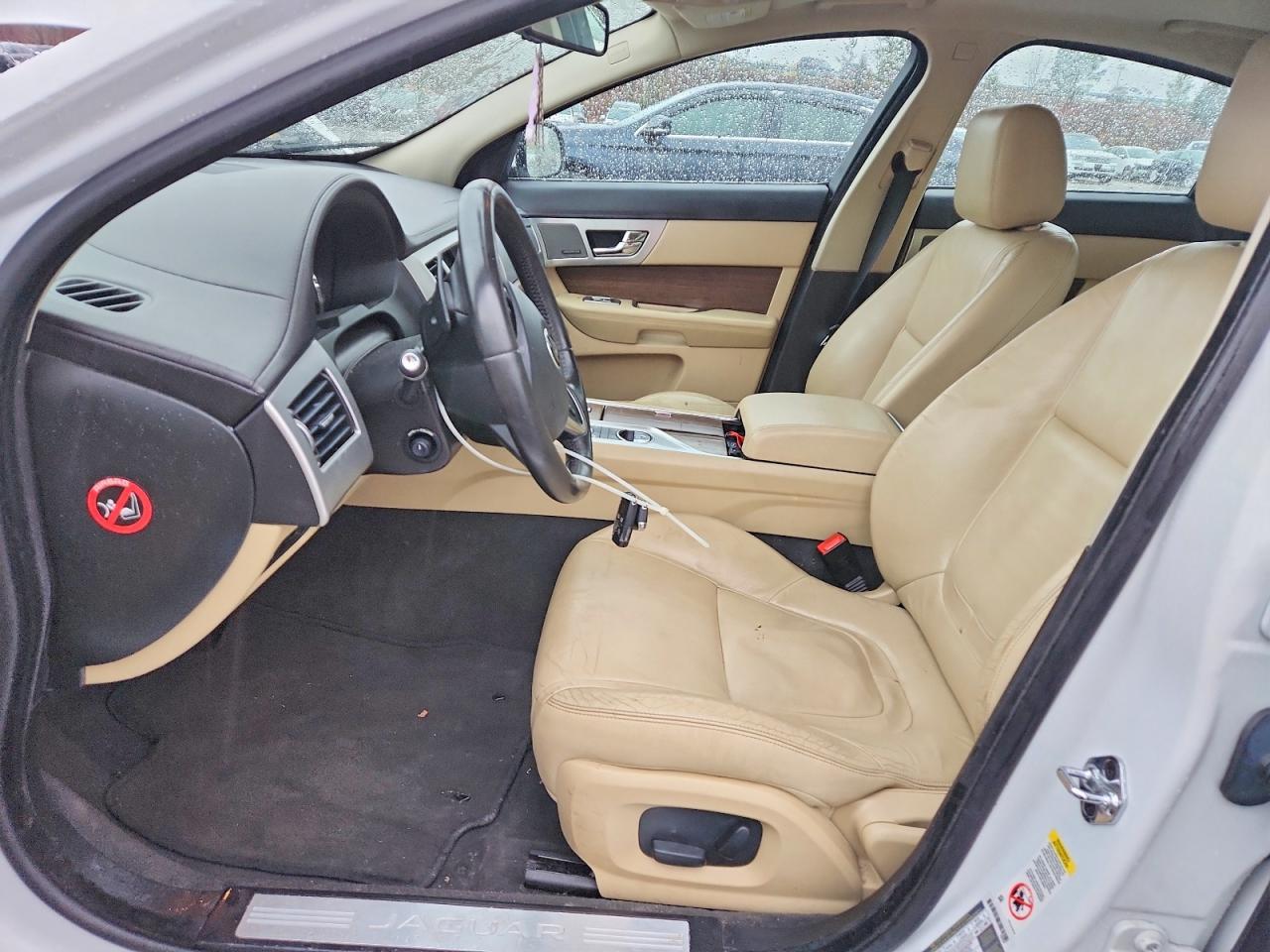 2015 JAGUAR XF