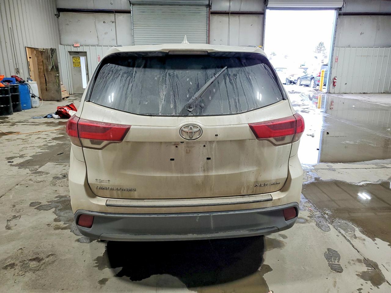 2019 TOYOTA HIGHLANDER