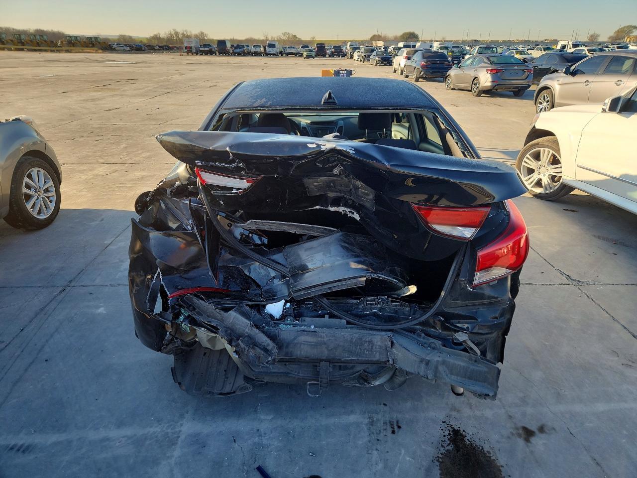 2016 HYUNDAI ELANTRA