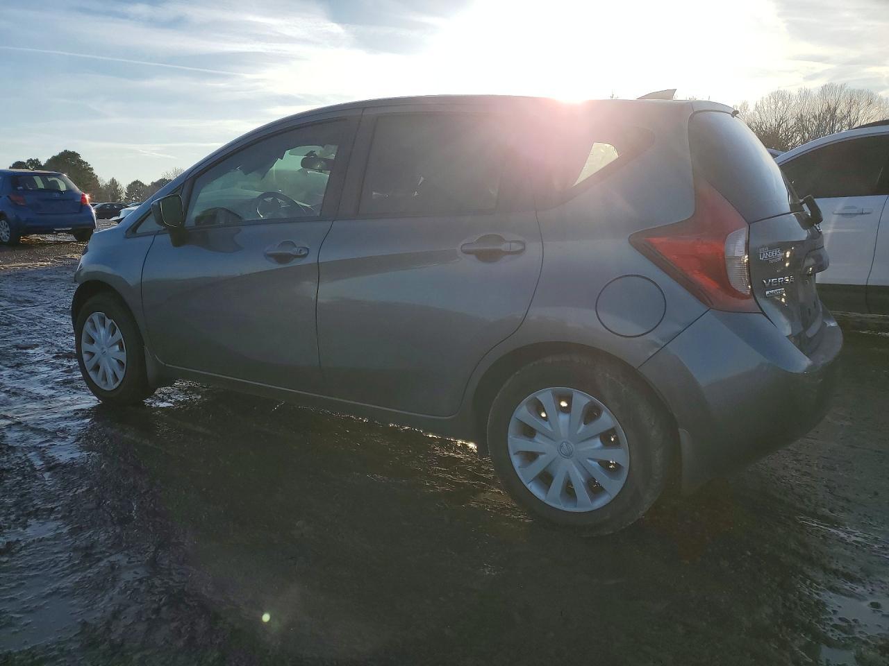 2016 NISSAN Versa Note