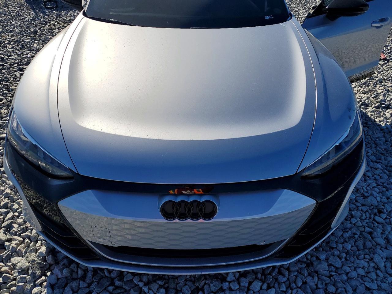2023 AUDI e-tron GT