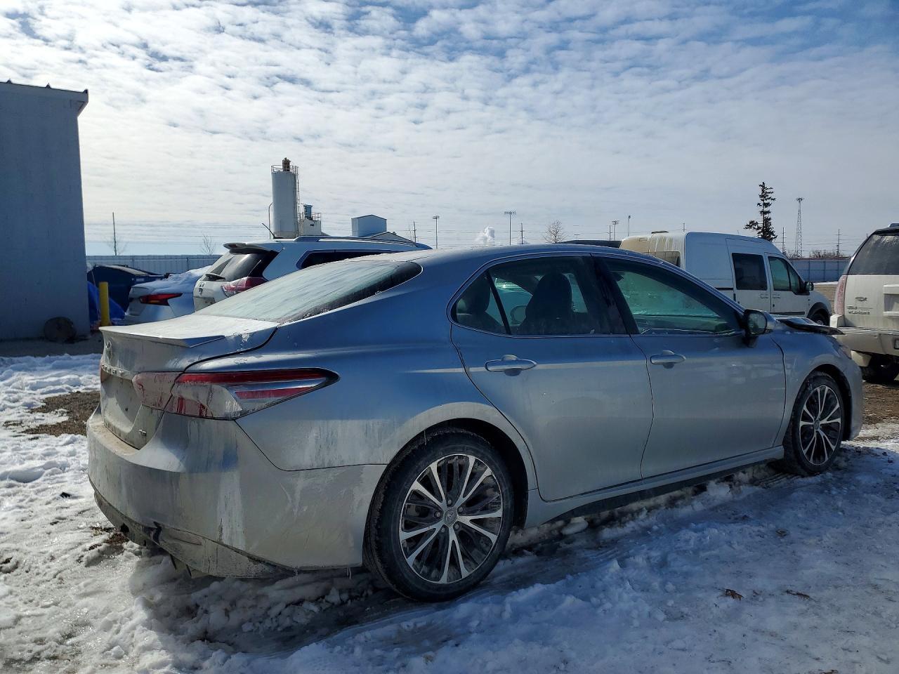 2018 TOYOTA CAMRY